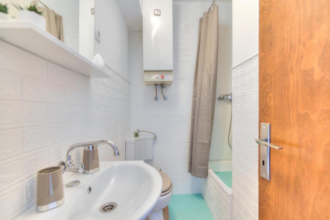 塞尼Apartman More公寓 外观 照片