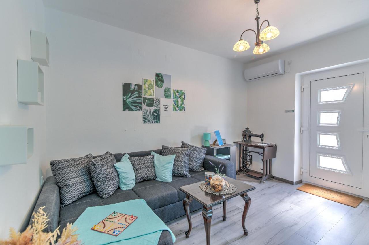 塞尼Apartman More公寓 外观 照片